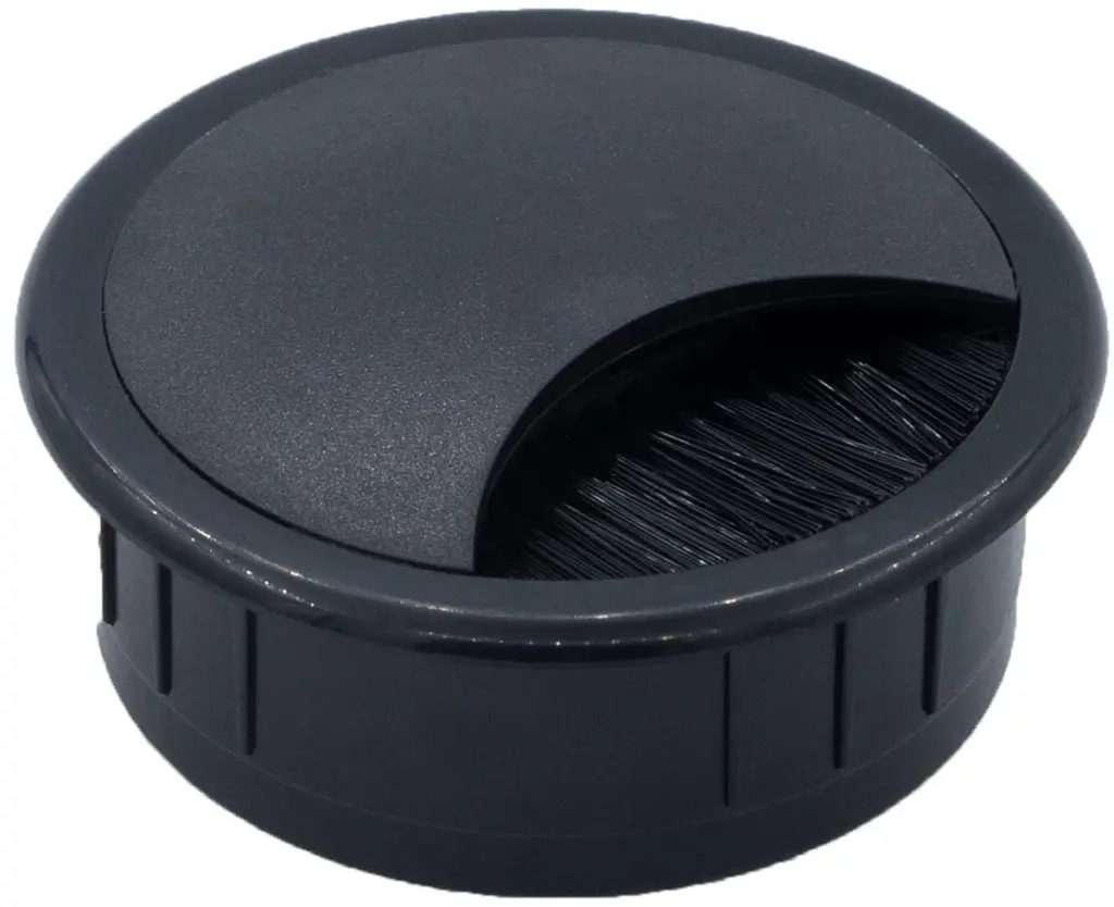 Заглушка с щеткой, Φ60, ABS, черная