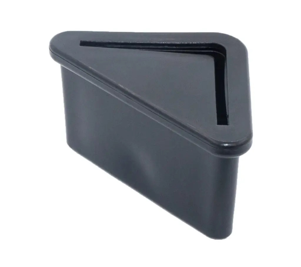 Заглушка угловая с резьбой ЗУ 40-10, черная